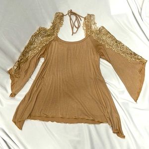 Sexy Lacy Cold Shoulder Asymmetrical Hem Top